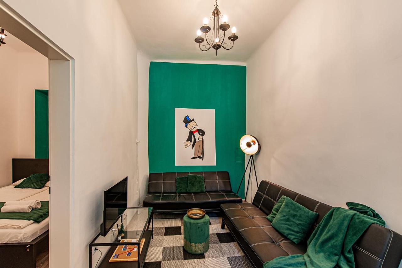 My Apartment- Artroom * Vienne
